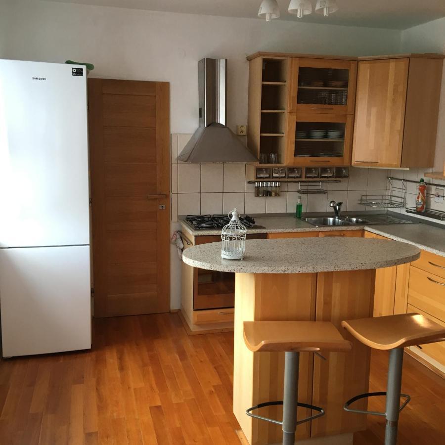 פרשוב Apartment Tekelova 95M2 מראה חיצוני תמונה